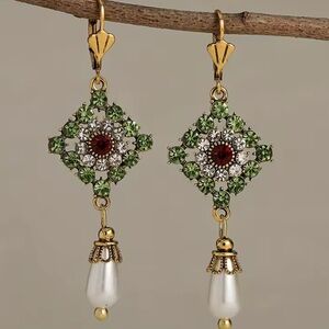 Vintage Gold and Green Dangle Earrings